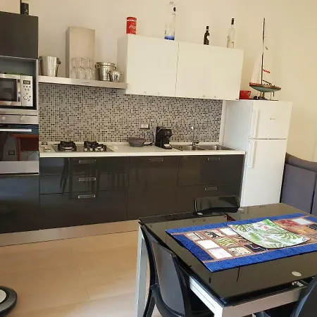 דירה Casa Cinus קליארי